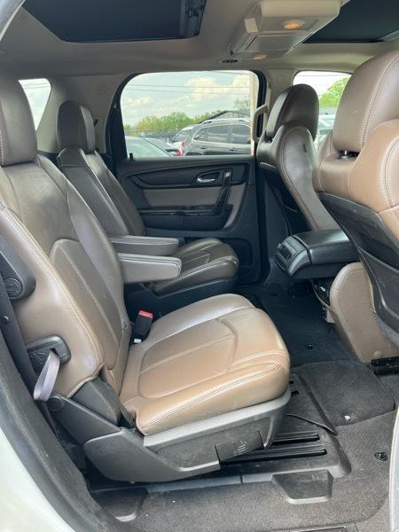 GMC Acadia SLT 4D SUV FWD 2014