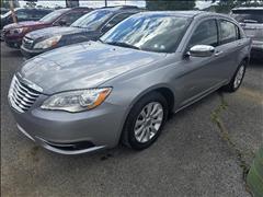 2014 Chrysler 200 
