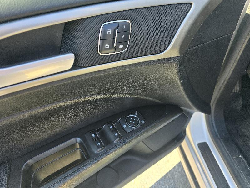 Ford Fusion SE 2017