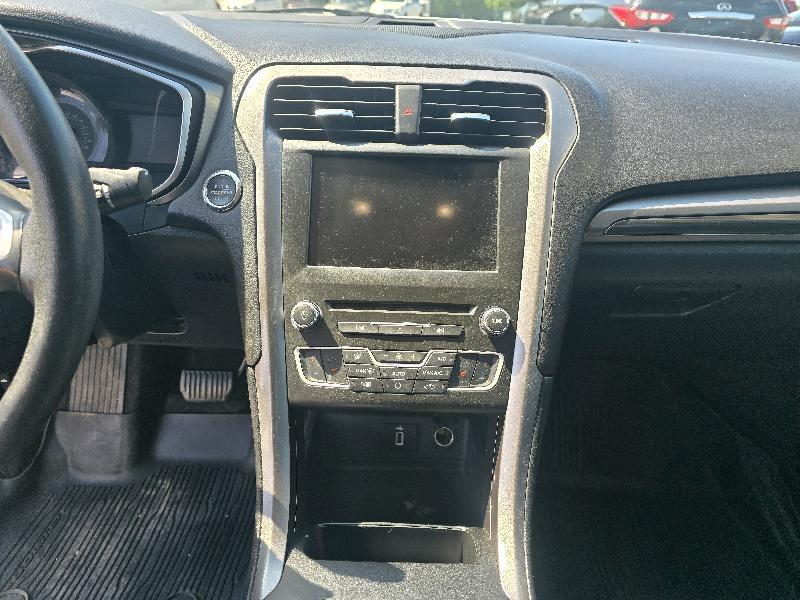 Ford Fusion SE 2017