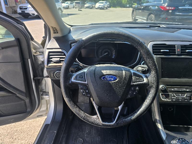 Ford Fusion SE 2017