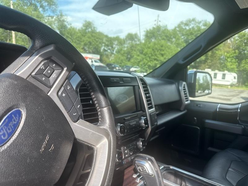 Ford F-150 Platinum SuperCrew 5.5-ft. Bed 4WD 2016