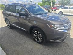 2020 Mitsubishi Outlander 