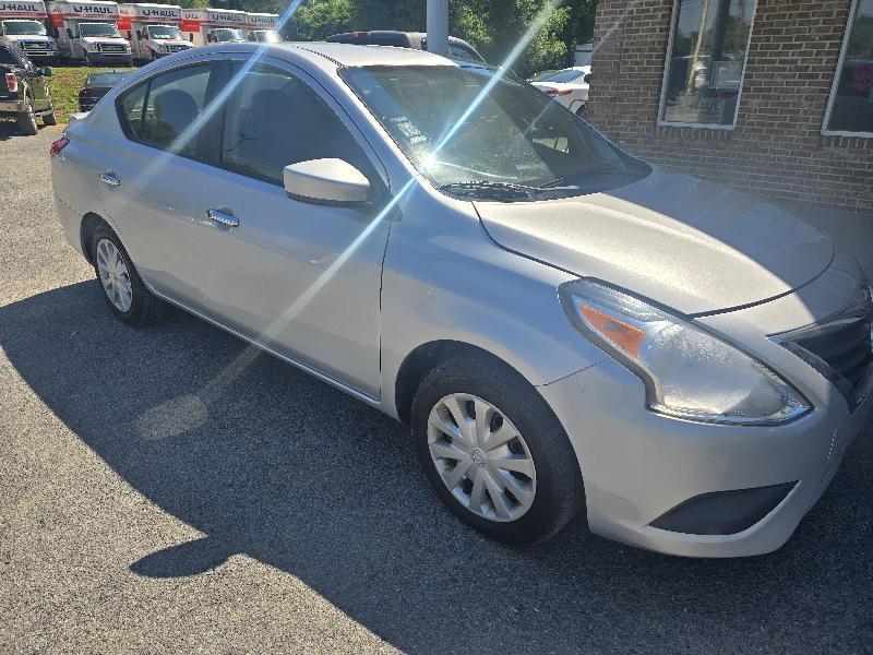 Nissan Versa 1.6 S 5M 2017