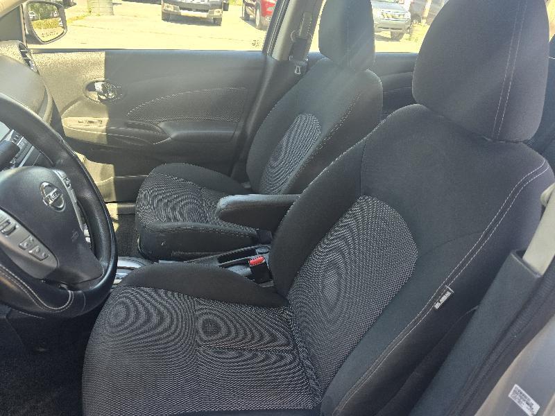 Nissan Versa 1.6 S 5M 2017