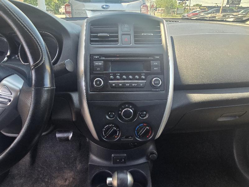Nissan Versa 1.6 S 5M 2017