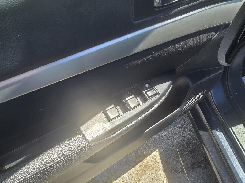 Subaru Legacy 2.5i Premium 2012