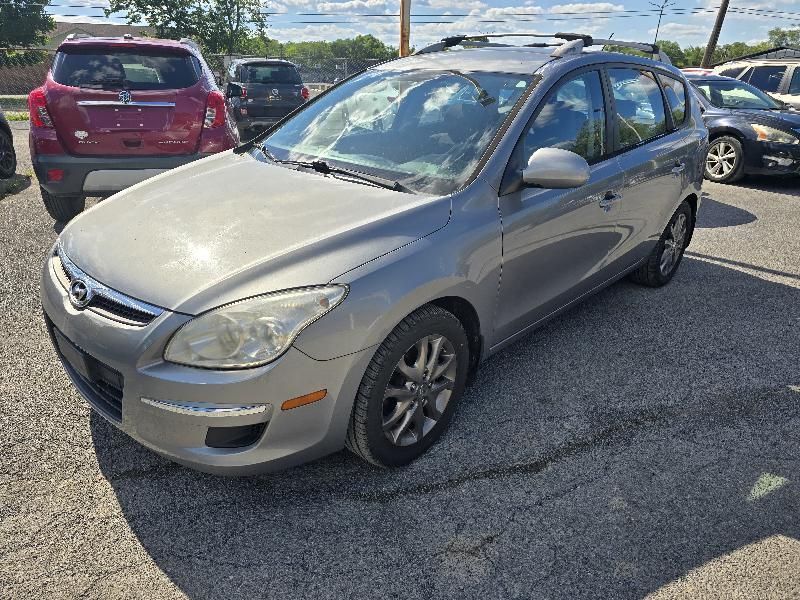 Hyundai Elantra Touring SE Automatic 2012