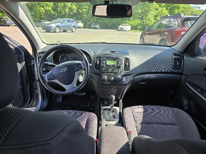 Hyundai Elantra Touring SE Automatic 2012
