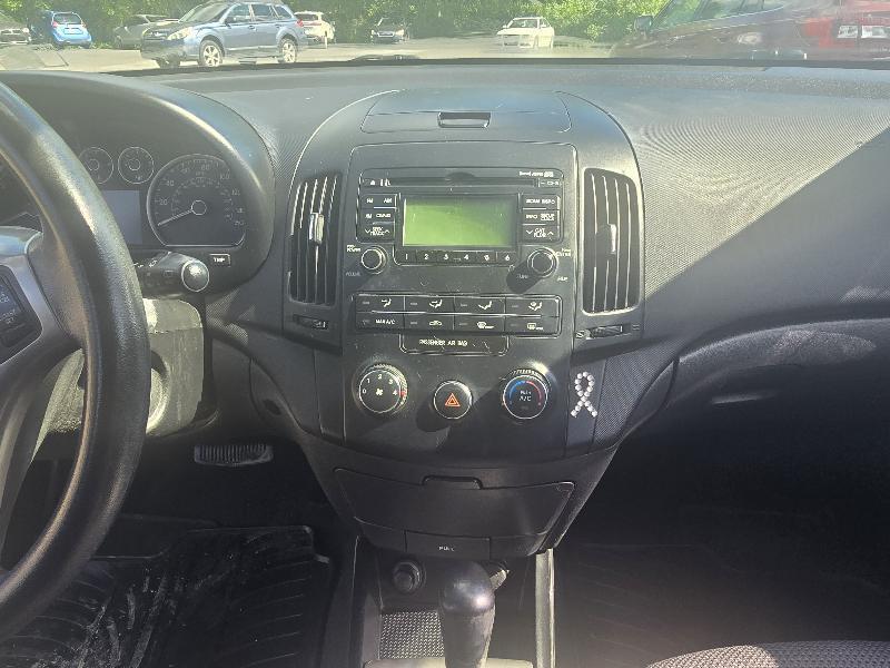 Hyundai Elantra Touring SE Automatic 2012