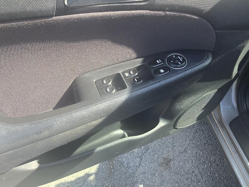 Hyundai Elantra Touring SE Automatic 2012
