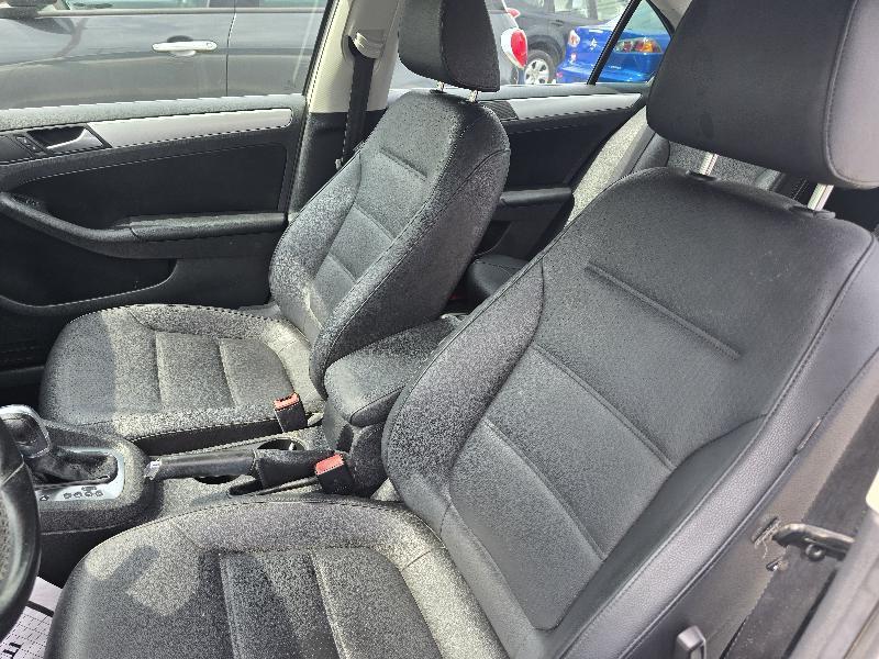 Volkswagen Jetta SE 2013
