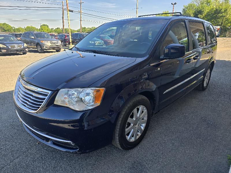2016 Chrysler Town & Country Touring