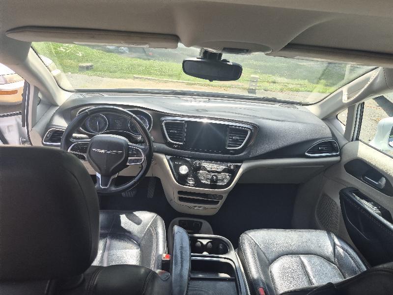 Chrysler Pacifica Touring-L 2017
