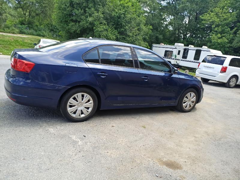 Volkswagen Jetta SE 2011