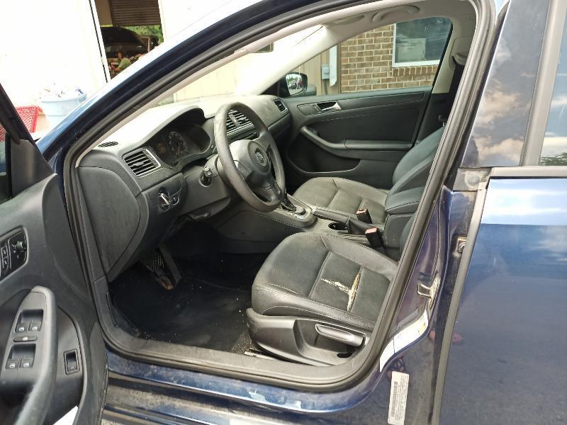 Volkswagen Jetta SE 2011