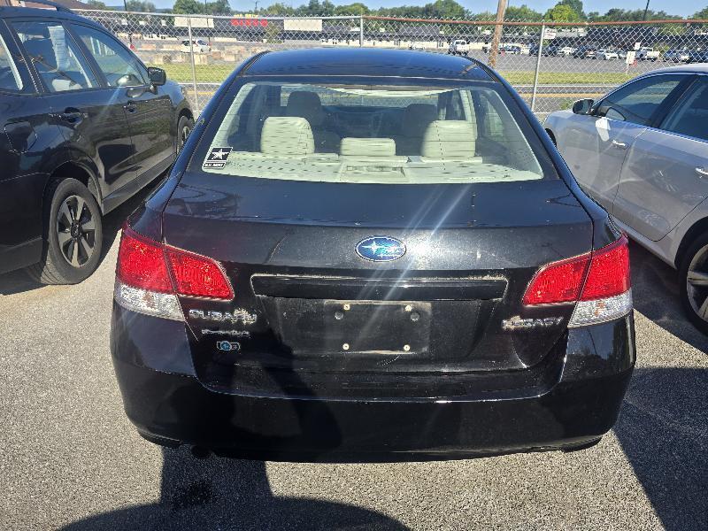 Subaru Legacy 2.5i Limited 2010