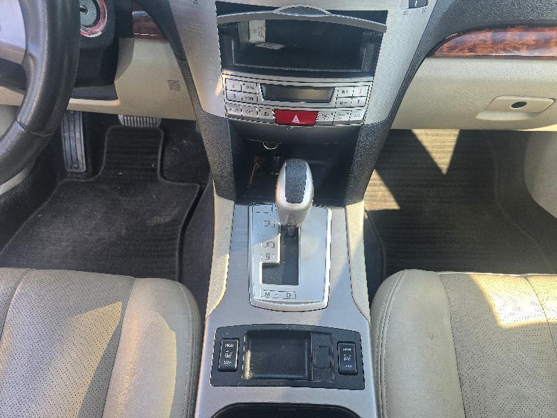 Subaru Legacy 2.5i Limited 2010