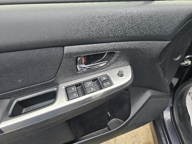 Subaru Impreza 2.0i Sport Premium PZEV CVT 5-Door 2015