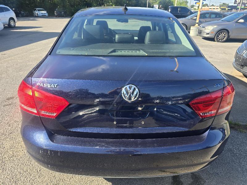 Volkswagen Passat 2.5L SE AT 2013