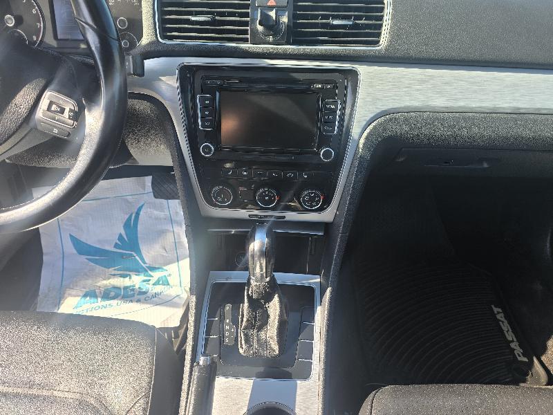 Volkswagen Passat 2.5L SE AT 2013