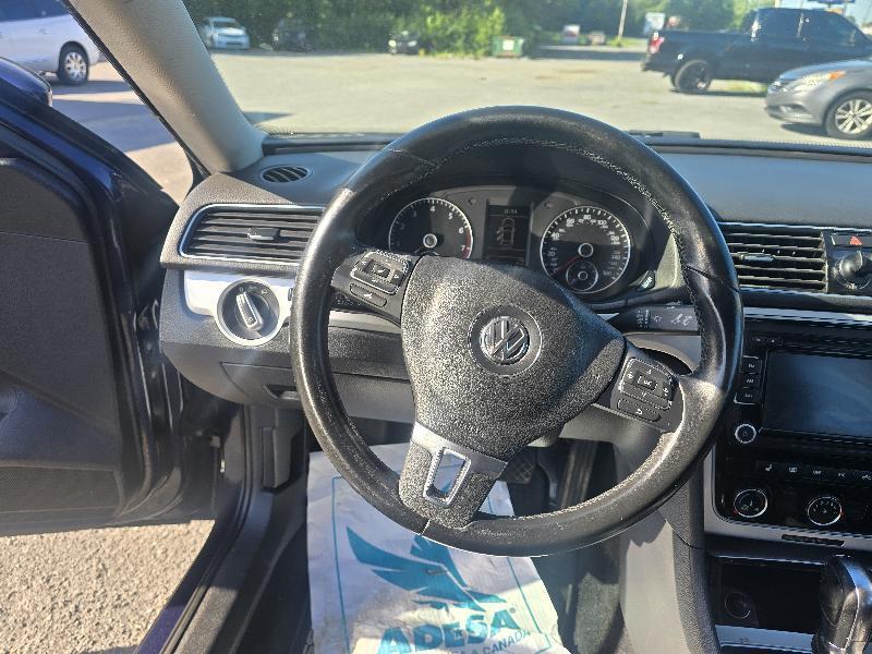 Volkswagen Passat 2.5L SE AT 2013
