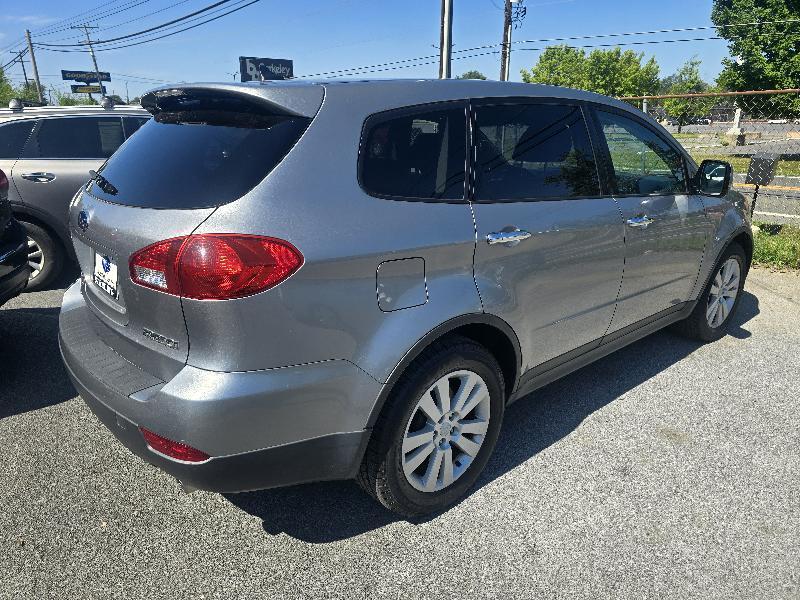 Subaru Tribeca Limited 2011