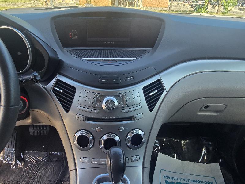 Subaru Tribeca Limited 2011