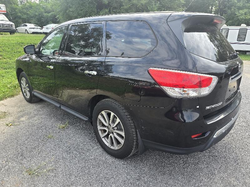 Nissan Pathfinder S 4WD 2014