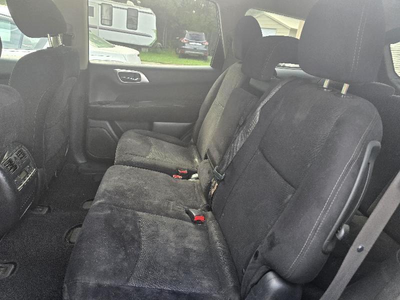 Nissan Pathfinder S 4WD 2014