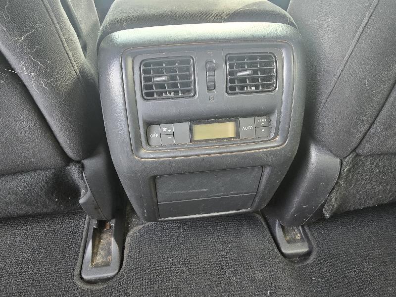 Nissan Pathfinder S 4WD 2014