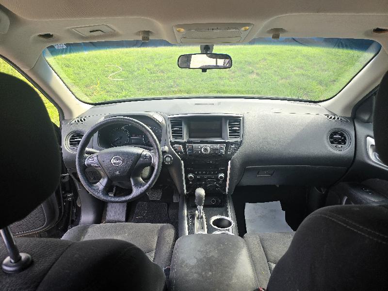 Nissan Pathfinder S 4WD 2014