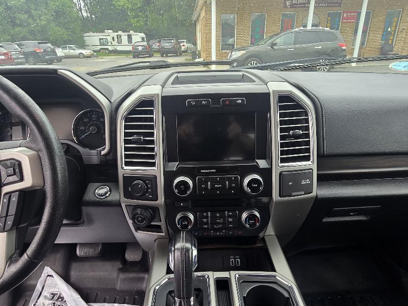 Ford F-150 Lariat SuperCrew 5.5-ft. Bed 4WD 2016