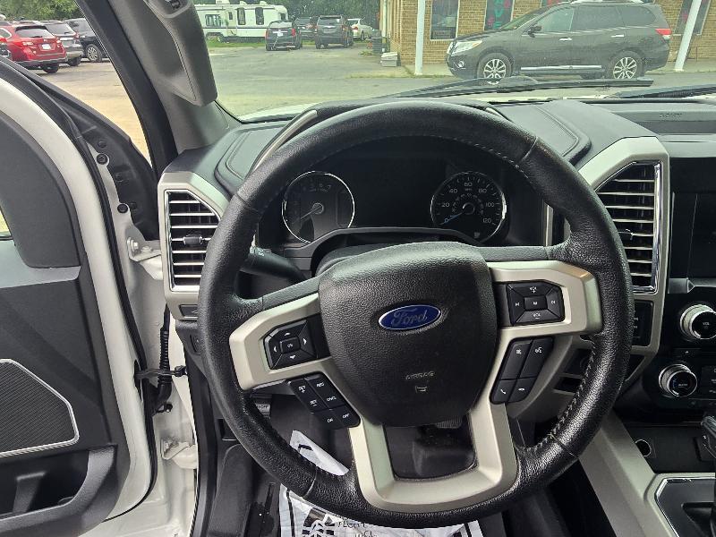 Ford F-150 Lariat SuperCrew 5.5-ft. Bed 4WD 2016