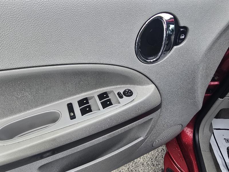 Chevrolet HHR photo 9