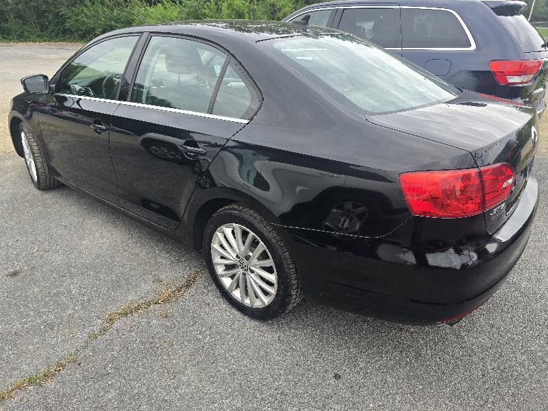 Volkswagen Jetta SEL PZEV 2011