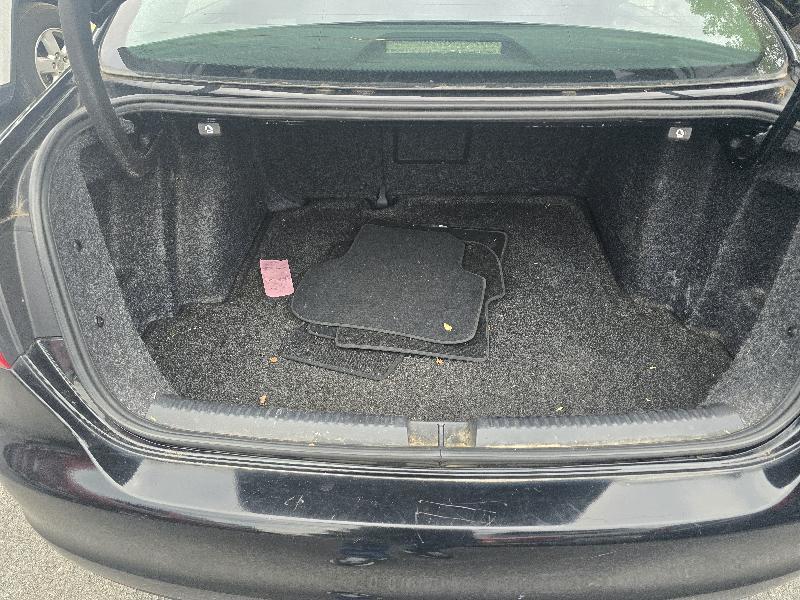 Volkswagen Jetta SEL PZEV 2011