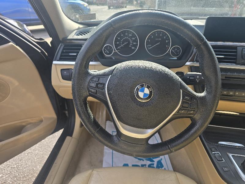 BMW 328i photo 13