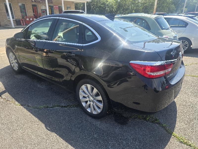 Buick Verano photo 4