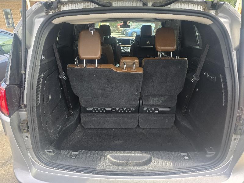 Chrysler Pacifica Limited 2017