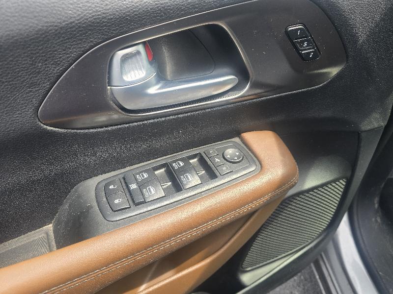 Chrysler Pacifica Limited 2017