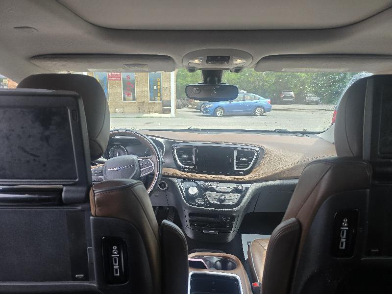 Chrysler Pacifica Limited 2017