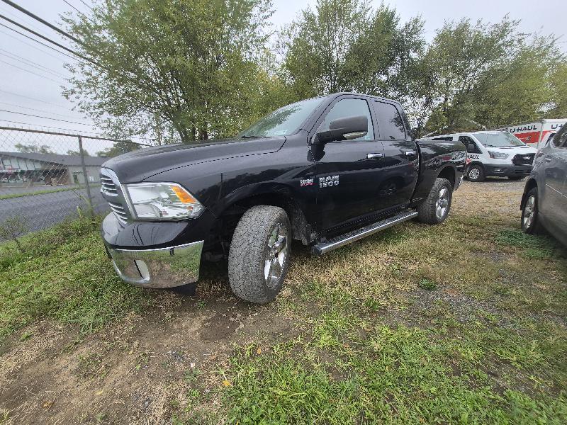 RAM 1500 SLT Quad Cab 4WD 2013