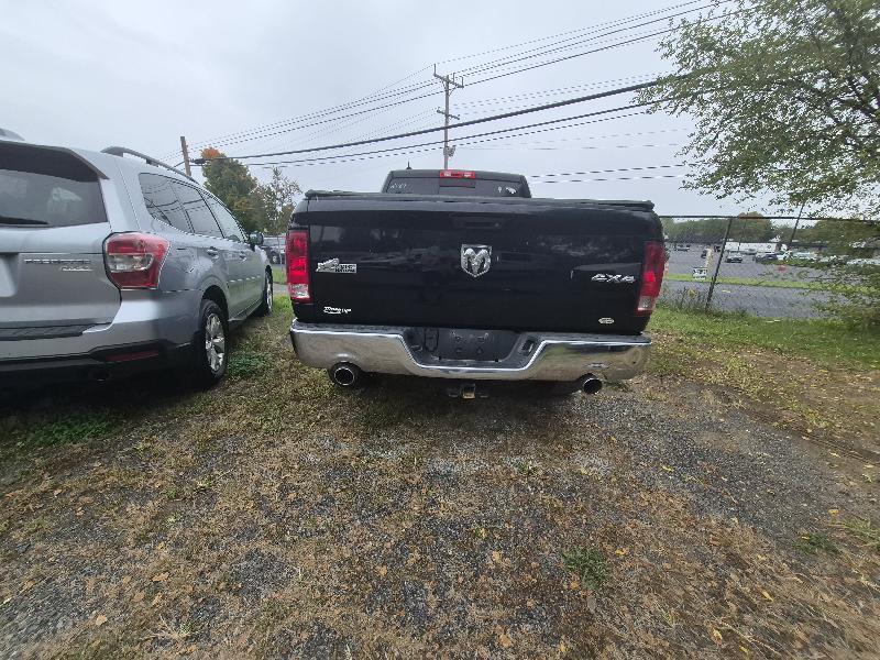 RAM 1500 SLT Quad Cab 4WD 2013