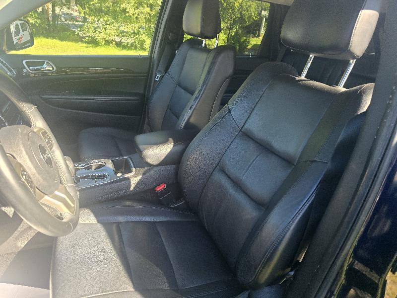 Jeep Grand Cherokee Laredo 4WD 2012