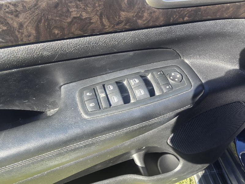 Jeep Grand Cherokee Laredo 4WD 2012