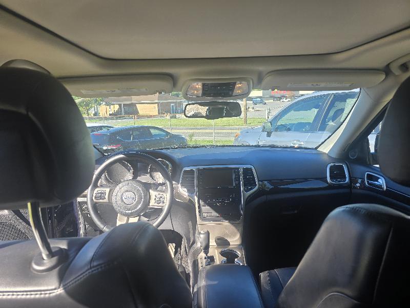Jeep Grand Cherokee Laredo 4WD 2012