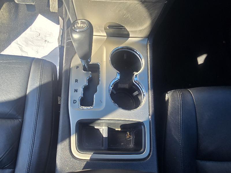 Jeep Grand Cherokee Laredo 4WD 2012