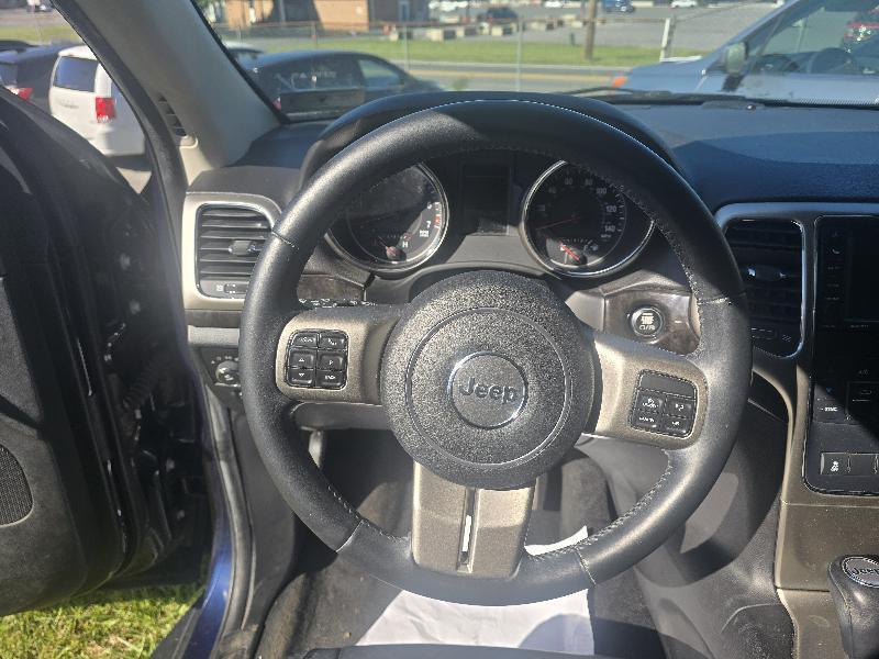 Jeep Grand Cherokee Laredo 4WD 2012