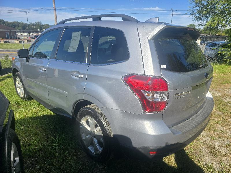 Subaru Forester photo 4